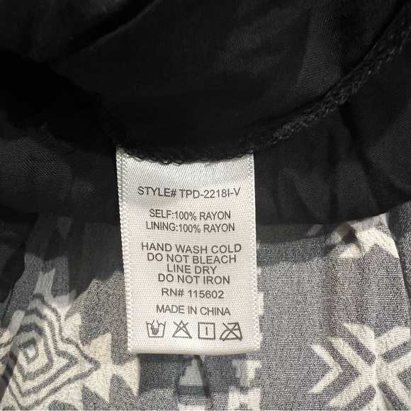 🤍🖤Vici Aztec strapless mini dress - L 🖤🤍 - Picture 6 of 9